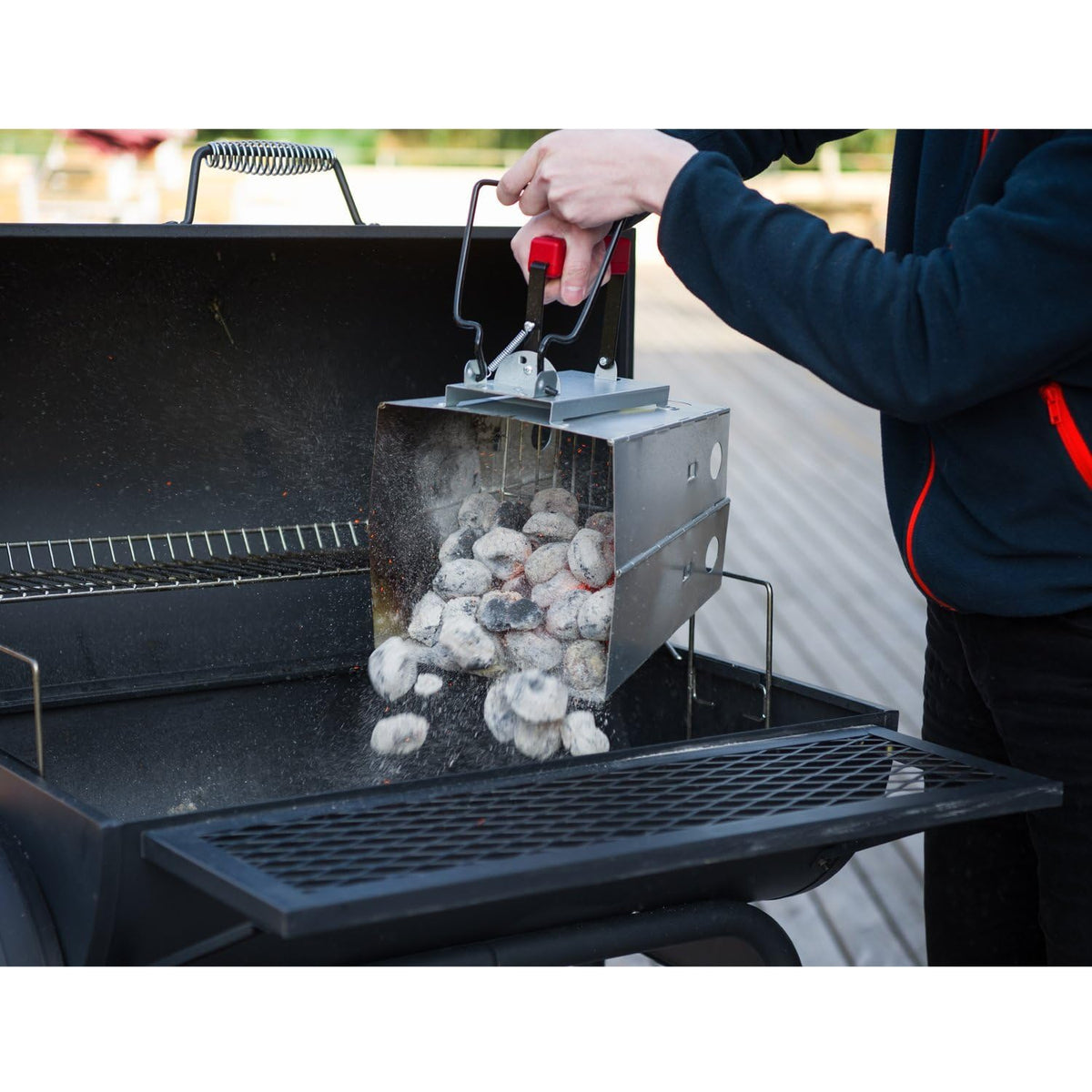 Royal Gourmet - Parrilla Plegable de carbón para Chimenea de Fuego, Color Plateado y Rojo