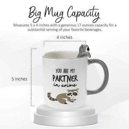 Pavilion Gift Company 45634 You Are My Partner In Crime-Raccoon - Taza de café Dolomite (443 ml), color gris