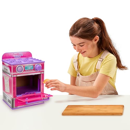 Cookeez Makery - Horno Mágico para Hornear, Peluche Sorpresa Aromático a Canela, Oven Playset Cinnamon Treatz Rosa - Set Interactivo con Masa, Moldes y Accesorios