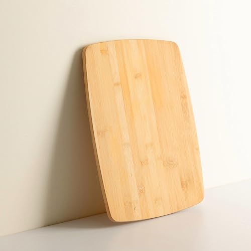 Vasconia | Tabla para Picar Esencial de Bambú Grande 27 x 35 cm | Tabla de cortar, Base para ollas calientes, Bambú natural, Protege filo de cuchillos, Resistente y duradera, Fácil limpieza