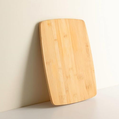 Vasconia | Tabla para Picar Esencial de Bambú Grande 27 x 35 cm | Tabla de cortar, Base para ollas calientes, Bambú natural, Protege filo de cuchillos, Resistente y duradera, Fácil limpieza