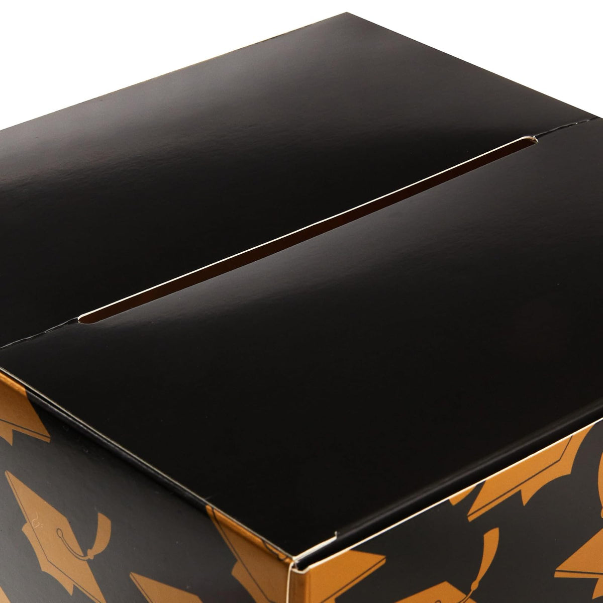 Hallmark - Caja para tarjetas de graduación de 8 pulgadas (oro y negro, felicidades!) Caja de cartón plegable para fiestas de posgrado y casas abiertas