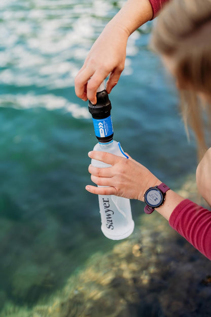 Sistema de filtración de agua para apretar, botella de 1 litro Cnoc Premium