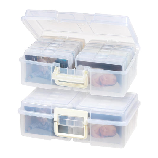 IRIS USA Caja Organizadora para Fotos, 12 Estuches, 2 Piezas, Clara | Compatible con fotos 4"x6", asa integrada, organizador para tareas, calcomanías, recortes y tarjetas didácticas