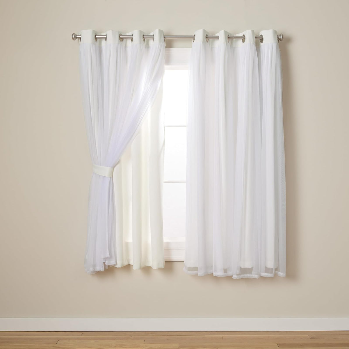 Exclusive Home Cortinas Talia con Ojales, Doble Capa - Vainilla - 132.1An x 160Al cm (2 Paneles)