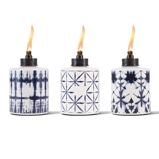 Tiki Linternas de Mesa de Vidrio con Teñido Anudado Paquete de 3 | Azul y blanco, 16 oz, hasta 5 horas, mechas de fibra de vidrio, decoración para exteriores