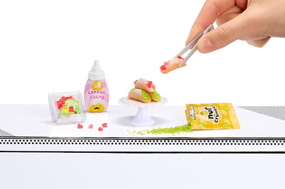 MINIVERSE, Make It Mini Food, Cafetería, Cápsula Misteriosa de Comida Miniatura, Kit de Juguete Sorpresa, Coleccionable