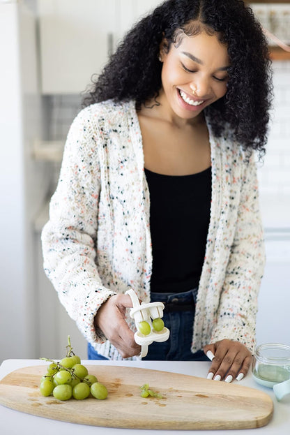 Ubbi Cortador de Uva para Niños, Cortador de Frutas y Verduras Seguro y Fácil de Usar