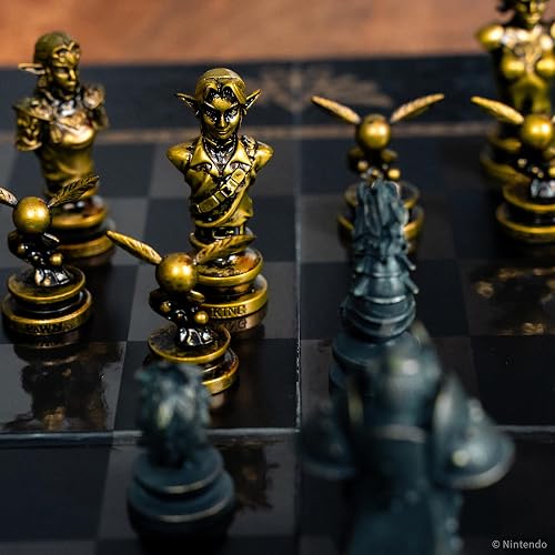 The Legend of Zelda Collector's Chess Set, Juego de Estrategia Link vs. Ganondorf, 32 Piezas Personalizadas de héroe y Villano, Juego de Mesa clásico para fanáticos de Zelda, con Licencia Oficial de