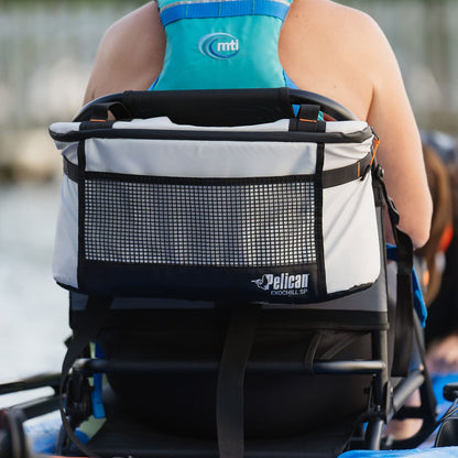 Pelican - Exochill Seat Pack 14L Cooler - Perfecto para Kayak con Silla de césped - Enfriador Suave con Correa para el Hombro - Insualted