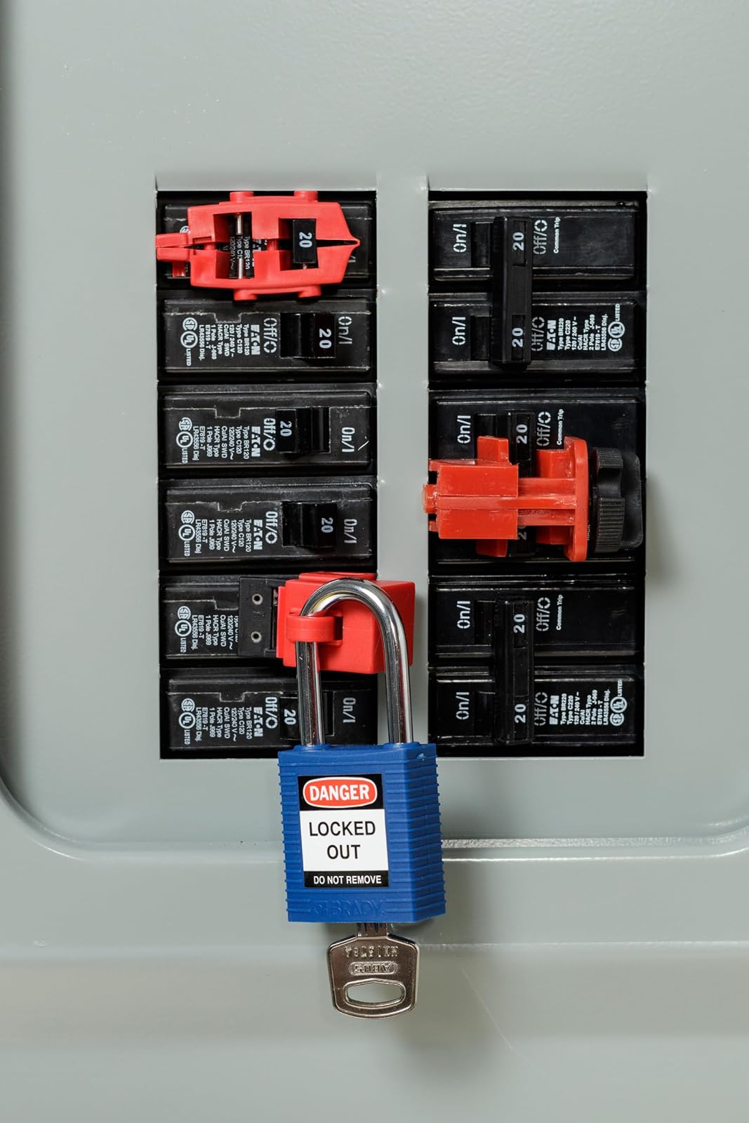 Brady 120V Snap-On Breaker Lockout (Pack Of 6)