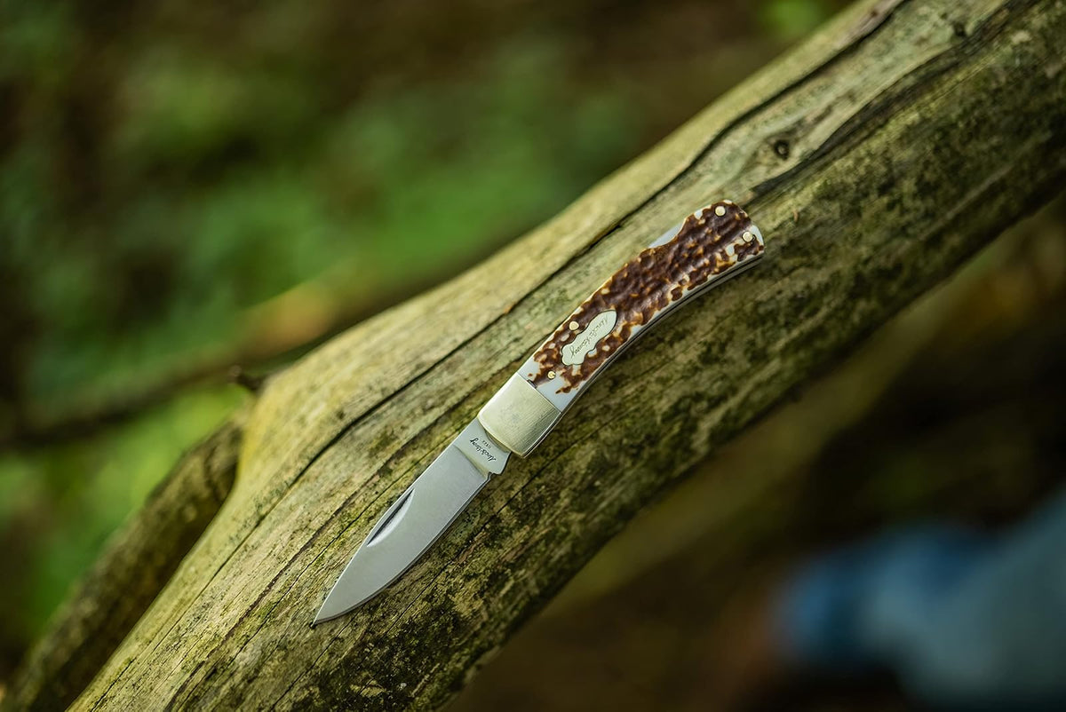 Uncle Henry Next Gen Staglon 5UH Bruin Cuchillo Plegable de 6.5 Pulgadas con Hoja de Punta caída de Acero Inoxidable de 2.8 Pulgadas y Mango de Staglon para Caza, Camping y EDC