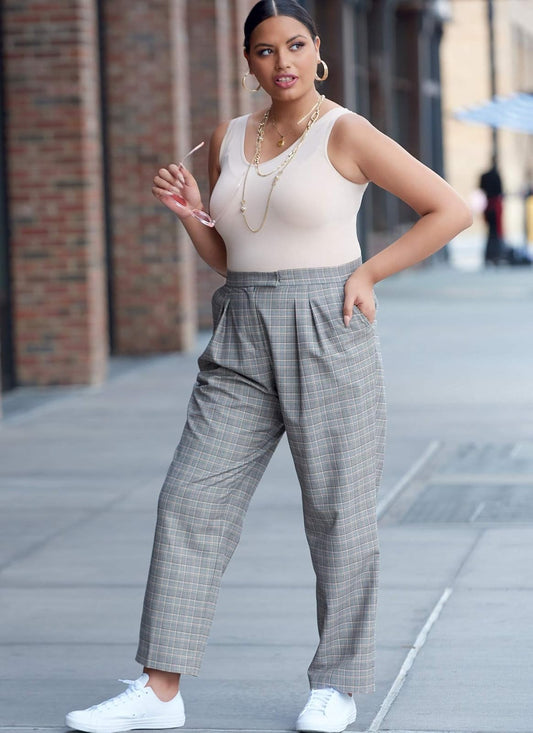 McCall's M8148RR Misses' and Women's Pleated Trouser Shorts and Pants Sewing Patterns Kit, Design Code M8148, Plus Sizes 18W-24W