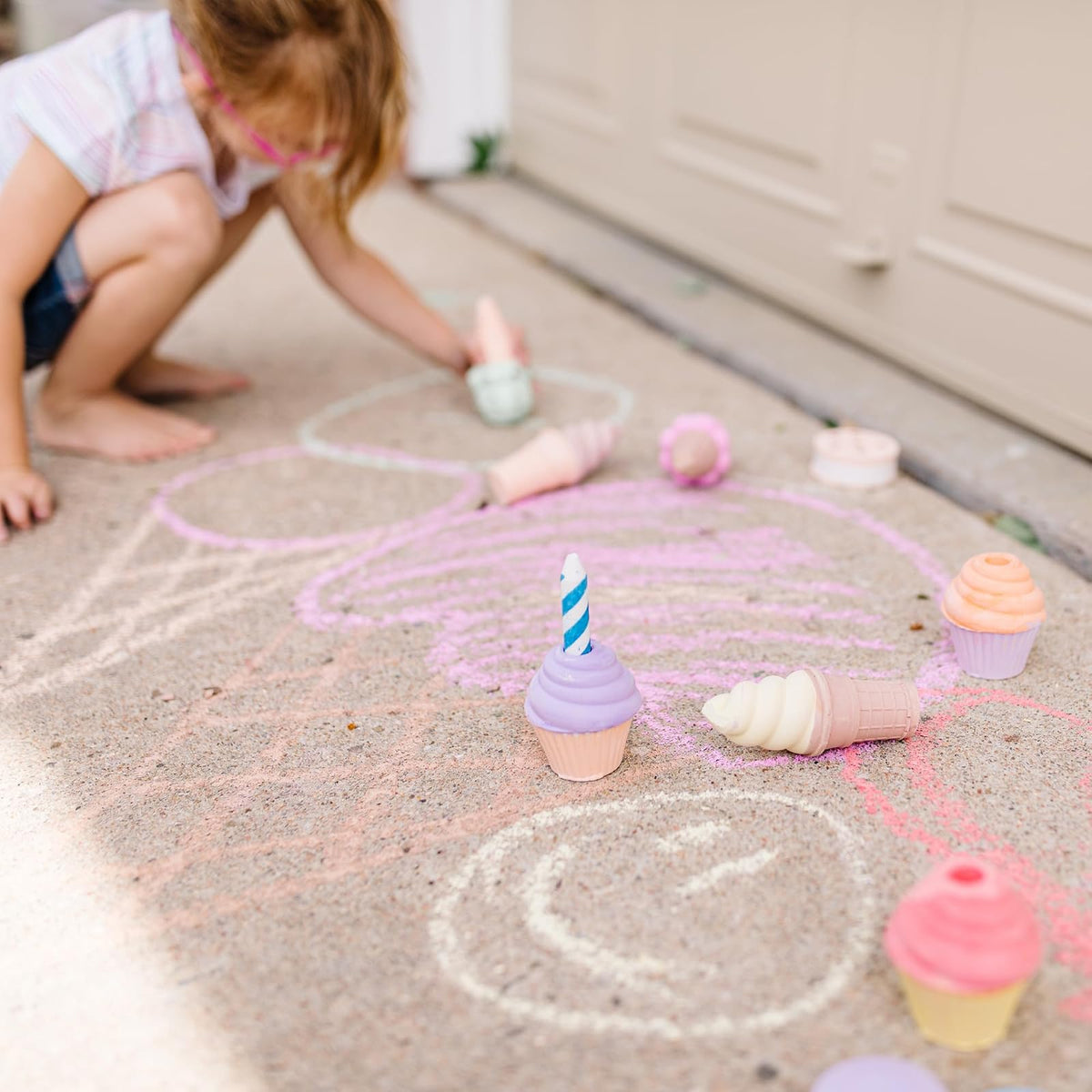 Melissa & Doug - Juego de tizas para helados y pasteles, artes y manualidades para niños, gis para acera para niños a partir de 3 años