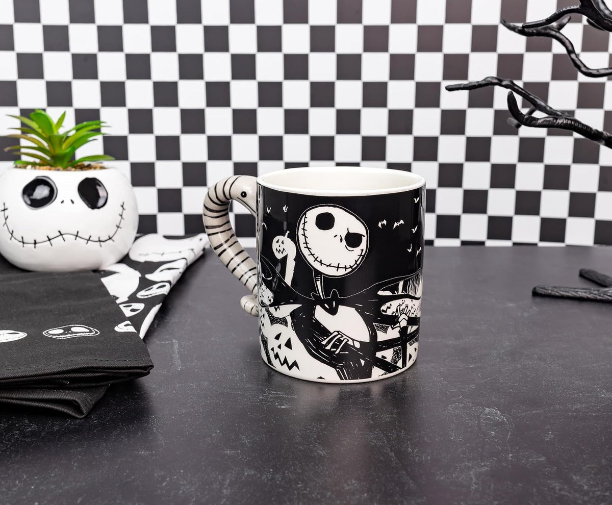 Silver Buffalo Nightmare Before Christmas Moonlight - Taza de cerámica con mango esculpido, 20 onzas, negro y blanco