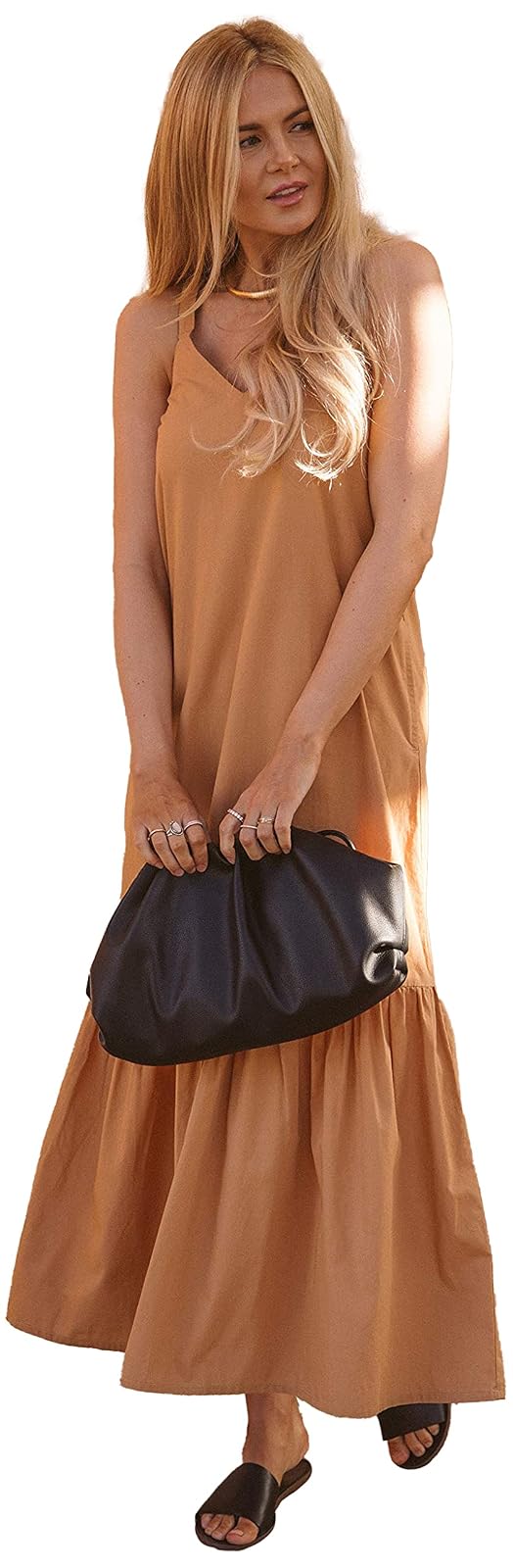 The Drop Vestido Maxi Para Mujer, Escalonado, con Tirantes y Cuello en V, Beige Doe, por @amberfillerup