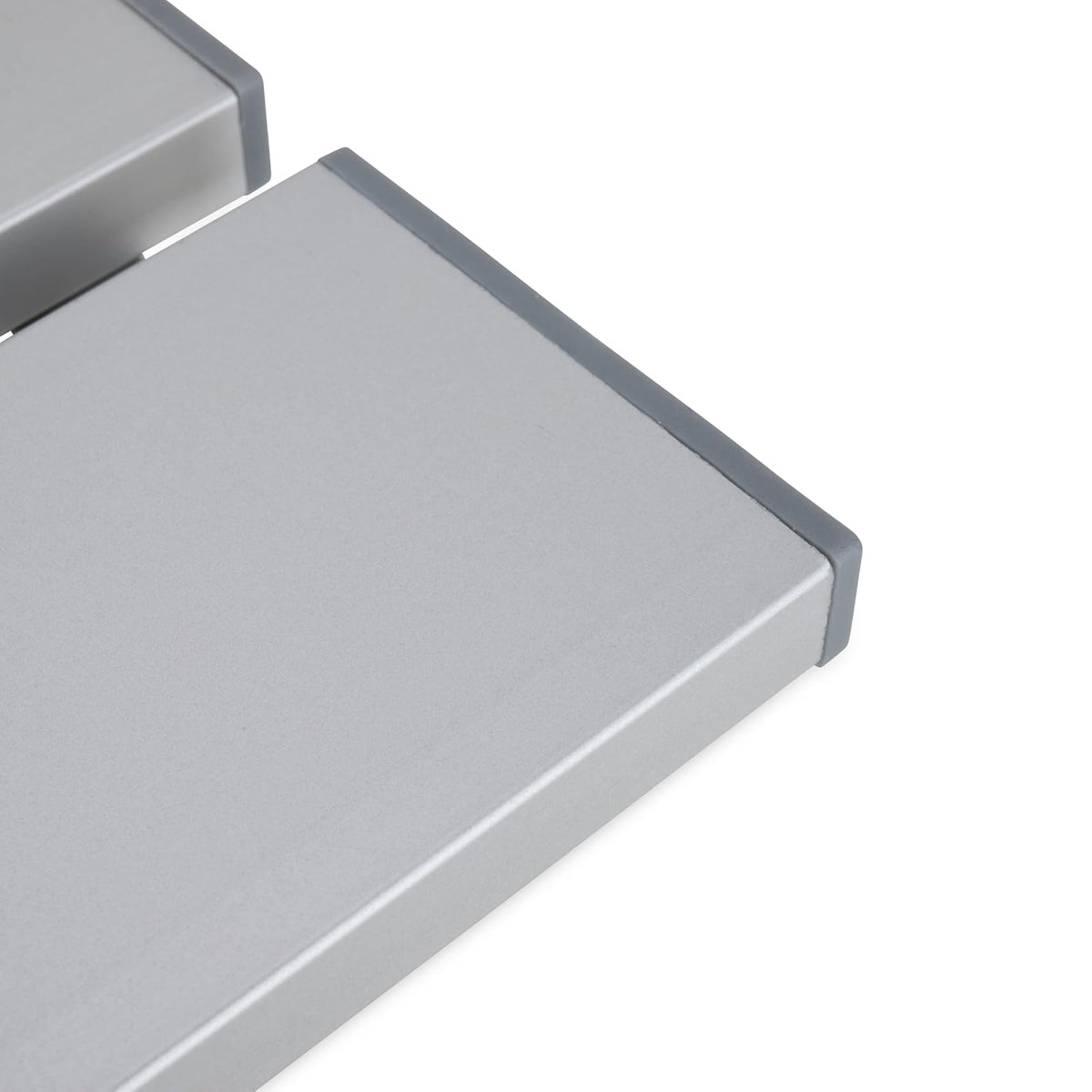 Camco Mesa Auxiliar Plegable de Aluminio, Pequeño | Capacidad para hasta 59 kg, se pliega a 2 pulgadas de ancho, se instala en segundos, no necesita herramientas