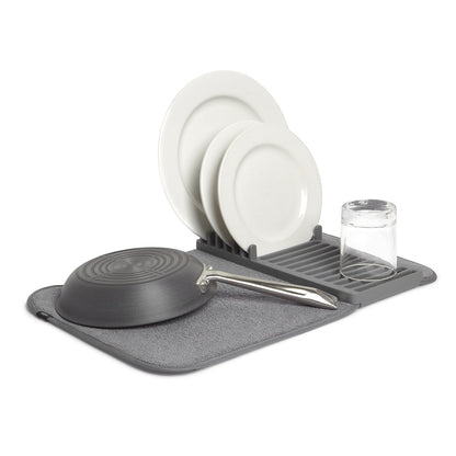 Umbra Udry Escurridor de platos y tapete de secado de microfibra: diseño que ahorra espacio, se pliega para facilitar su almacenamiento, Escurridor mini, Gris