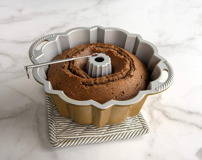 Nordic Ware Bundt - Termómetro reutilizable para tartas, color plateado