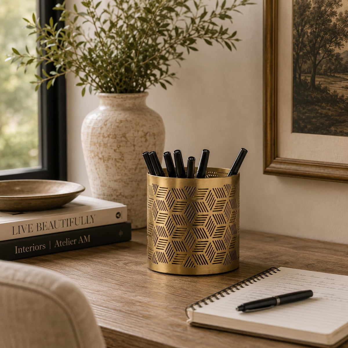Deco 79 - Vaso geométrico de metal con diseño tallado con láser, 4 x 4 x 4 pulgadas, dorado