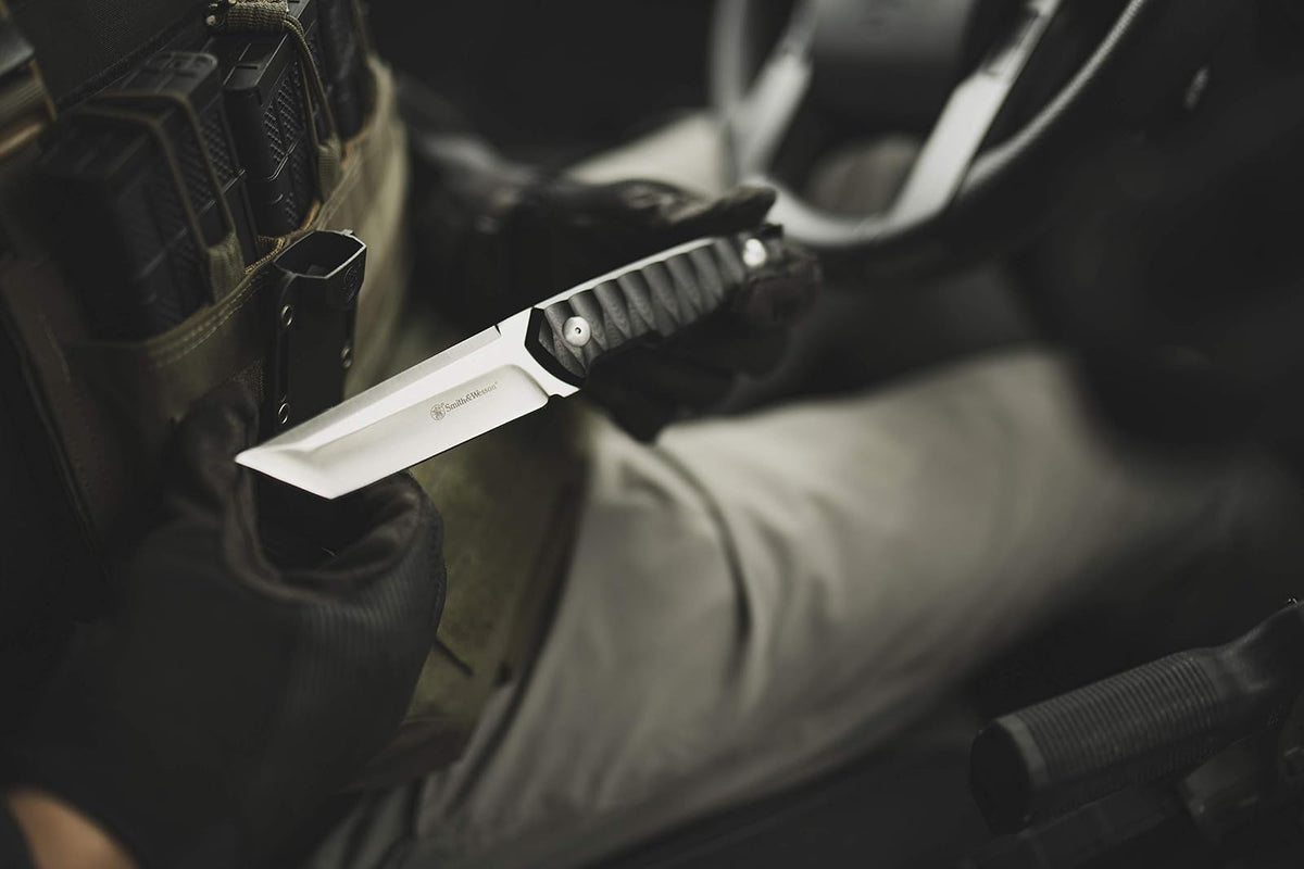 Smith & Wesson Cuchillo de Hoja Fija de Espiga Completa de 24/7 de 8.5 Pulgadas con Hoja Tanto de 4 Pulgadas y Mango G10 con Funda rígida para Exteriores, táctica, Supervivencia y EDC, Negro