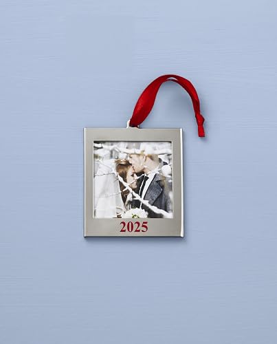 Lenox 897121 2025 - Marco de Fotos | Plateado sobre acero inoxidable | sostiene una pequeña foto familiar | Cinta roja para colgar | Regalo de recuerdo