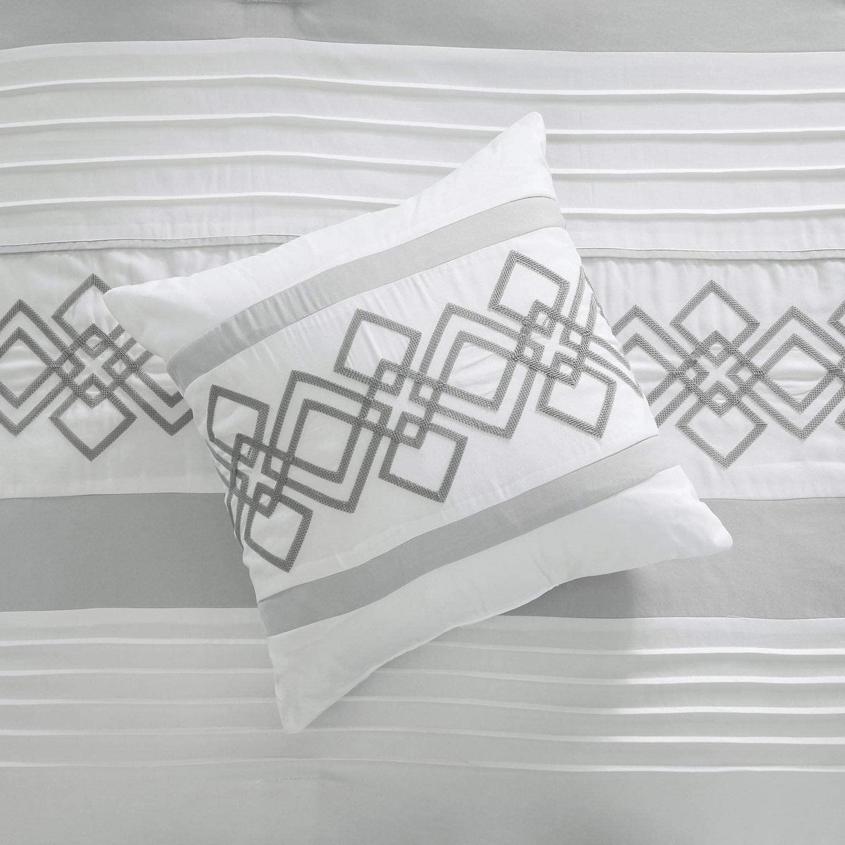 Chezmoi Collection Ariel - Juego de Ropa de Cama de 7 Piezas con Bordado geométrico de Chenilla Gris, tamaño California King