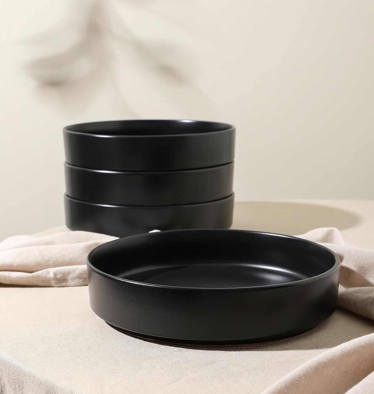 Stone Lain Celina - Juego de cuencos de gres de 4 piezas para cocina, cerámica para ramen, frutas, cereales, cena, apto para microondas y lavaplatos, color negro