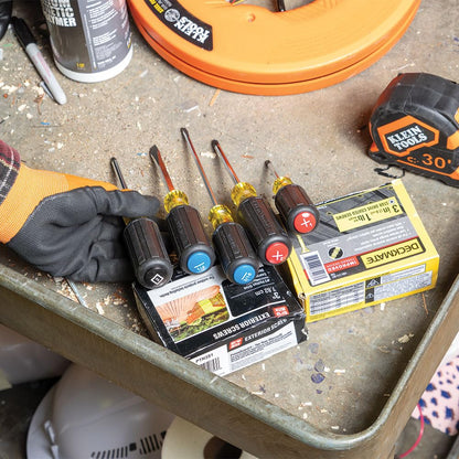 Klein Tools 80031C Juego de destornilladores codificados por colores, fabricado en Estados Unidos, con puntas de precisión, asas de agarre cojín, 2 ranuradas, 2 Phillips, 1 cuadrado, ideal para