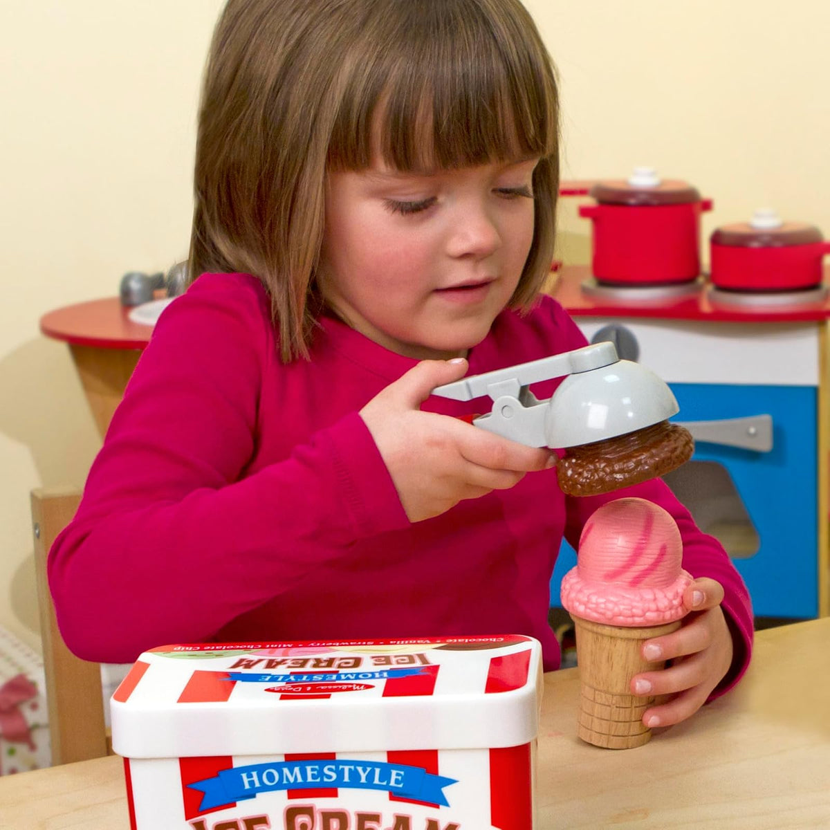 Melissa & Doug Juego de Cono Magnético para Servir y Apilar Bolas de Helado, Comida de Juguete, Estimula la Interacción Social (8 Piezas) - Certificados FSC