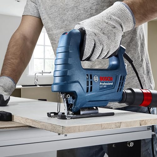 Bosch Sierra caladora GST 680 127V 500W con 1 hoja de corte