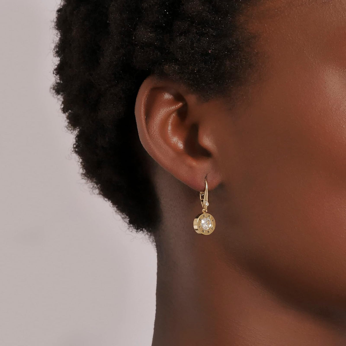 Dkny Aretes Material Acero para Mujer