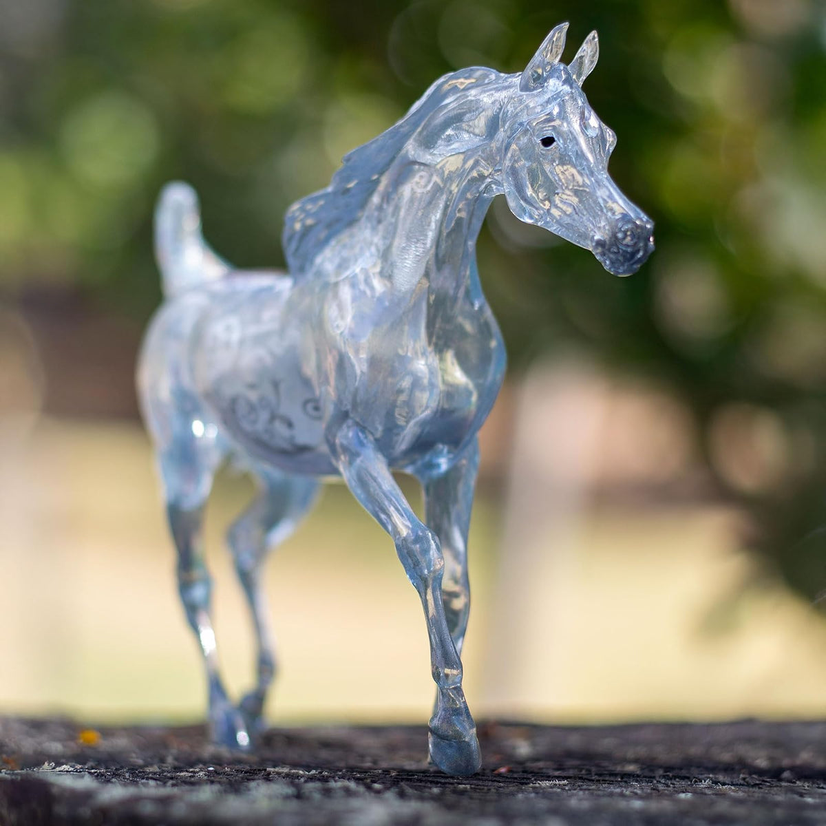 Breyer Horses Freedom Series | Radiance | Edición Limitada del 75 Aniversario | Figura de Caballo | 9 Pulgadas de Largo x 7 Pulgadas de Alto | Modelo #B-FS-10253