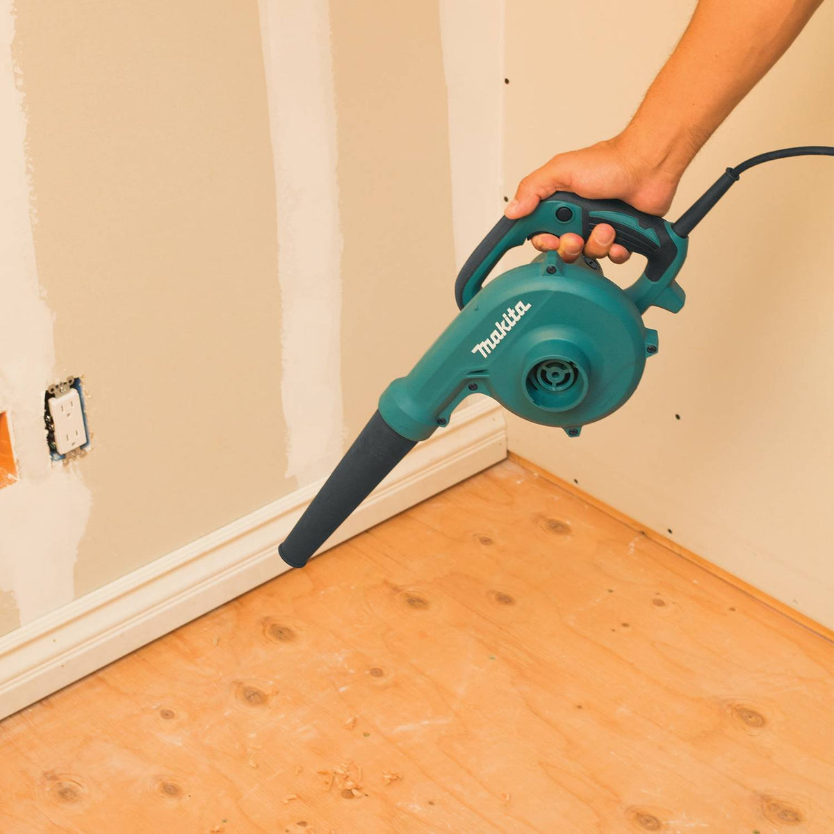 Makita UB1103 Sopladora de Velocidad Variable