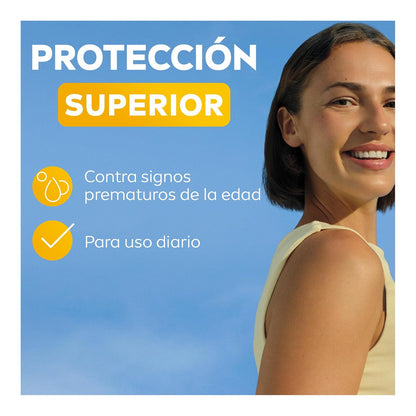 NIVEA SUN Protector Solar Facial Control Brillo Con Efecto Matificante Instantáneo y Protección Muy Alta De FPS50+ 50ml.Textura Ligera y Sin Sensación Grasosa Que Mantiene La Piel Fresca Y Libre De Oleosidad.