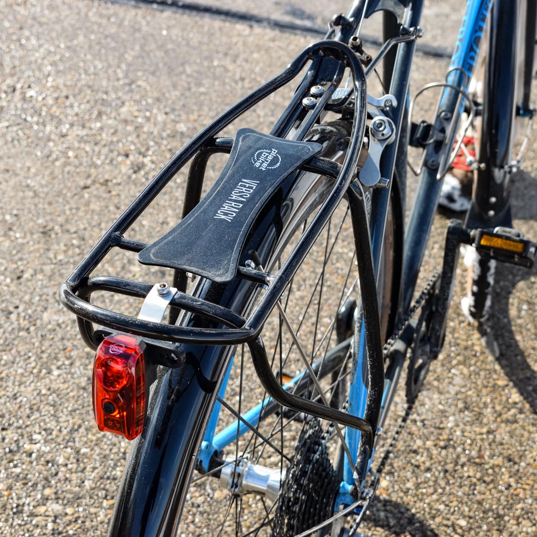 Planet Bike Superflash 65 - Luz Trasera para Bicicleta, Color Rojo y Negro