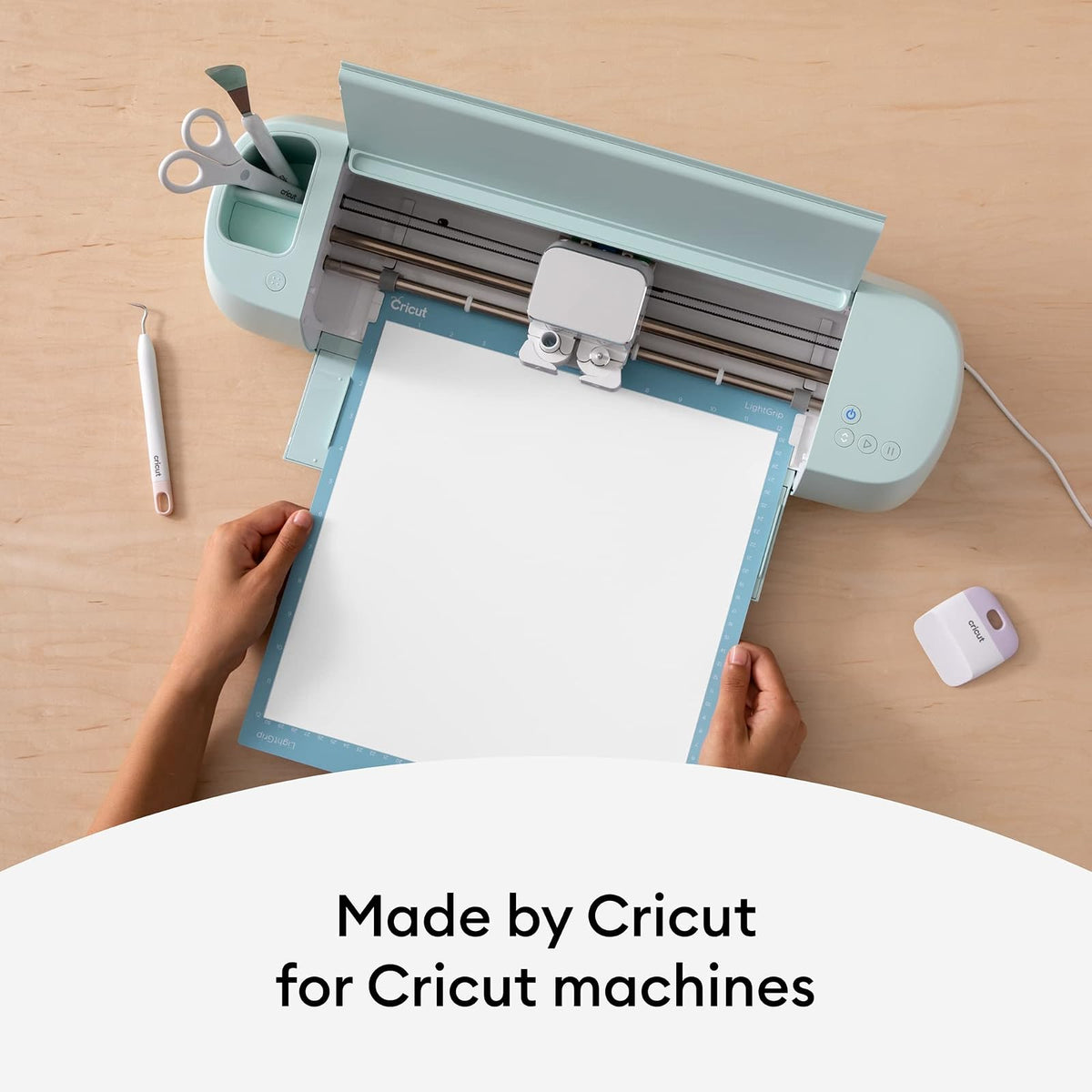 Cricut Smart Iron On, blanco, paquete de 3 rollos de 3 pies (13 x 36 pulgadas) de vinilo de transferencia de calor para máquinas de fabricación y exploración, corte sin mate para cortes largos de