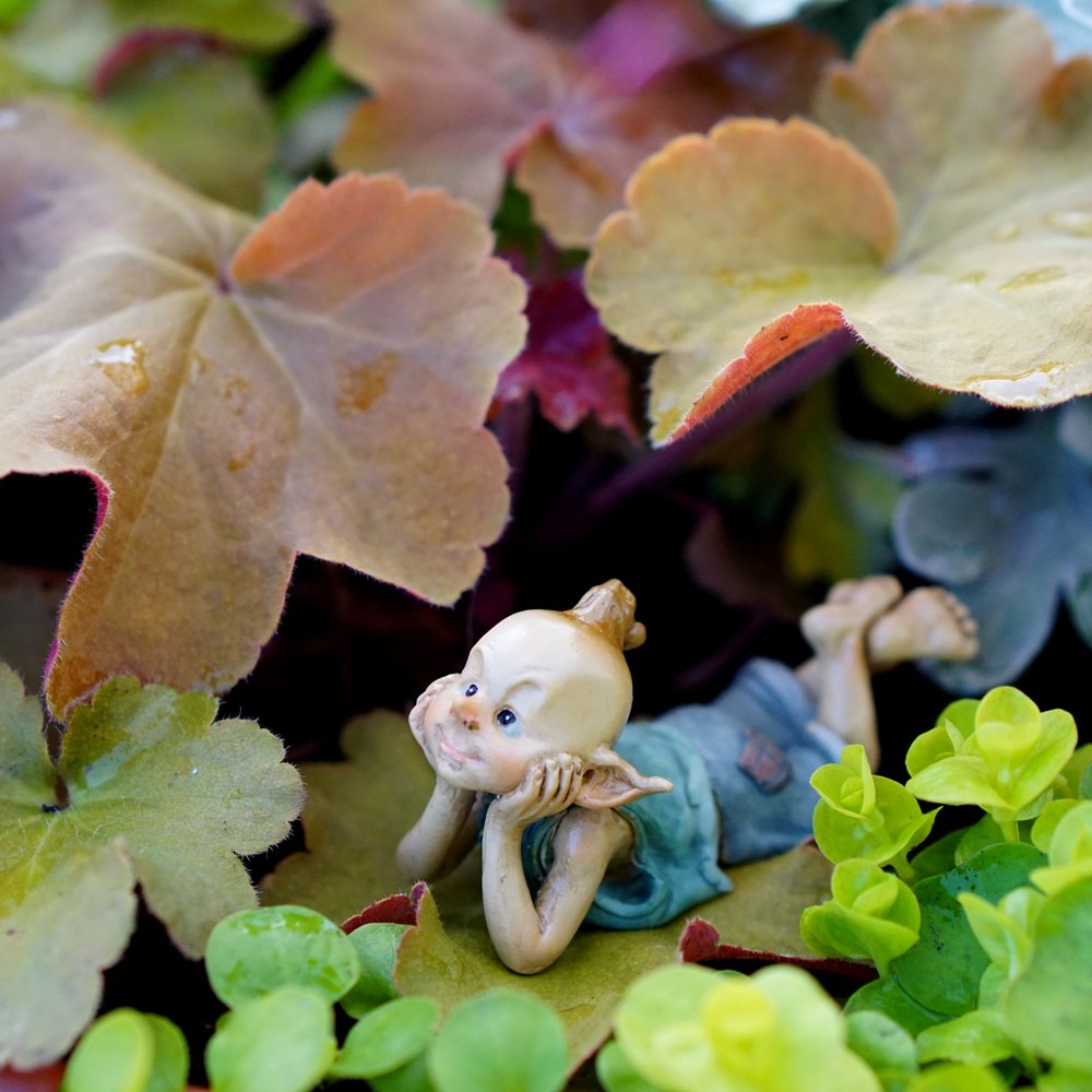 Top Collection Miniature Fairy & Terrarium Garden Pixie in Thought Statue, Small