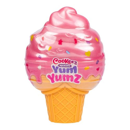 Cookeez Makery - Yum Yumz, 2 Peluches Sorpresa, Cono de Helado, Ninas 4+ | Peluches con aroma dulce, mecanismo de giro para revelar sorpresa, incluye stickers