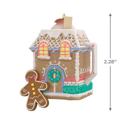 Hallmark - Adorno navideño de Recuerdo 2024, Taza de Porcelana, Regalos para los Amantes de la Navidad