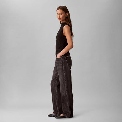 Calvin Klein - Playera de Cuello Alto crepé para Mujer