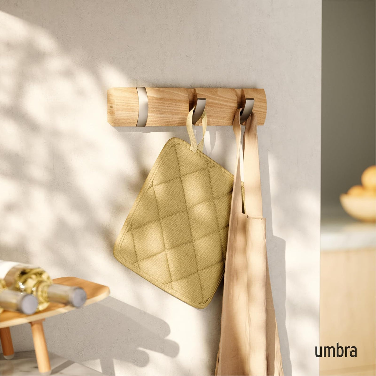 UMBRA - Perchero abatible para colgar en la pared con 3 ganchos – Moderno, ahorro de espacio para sombreros, chaquetas, bolsos, entrada, vestíbulo, clóset, baño, recámara, natural/níquel