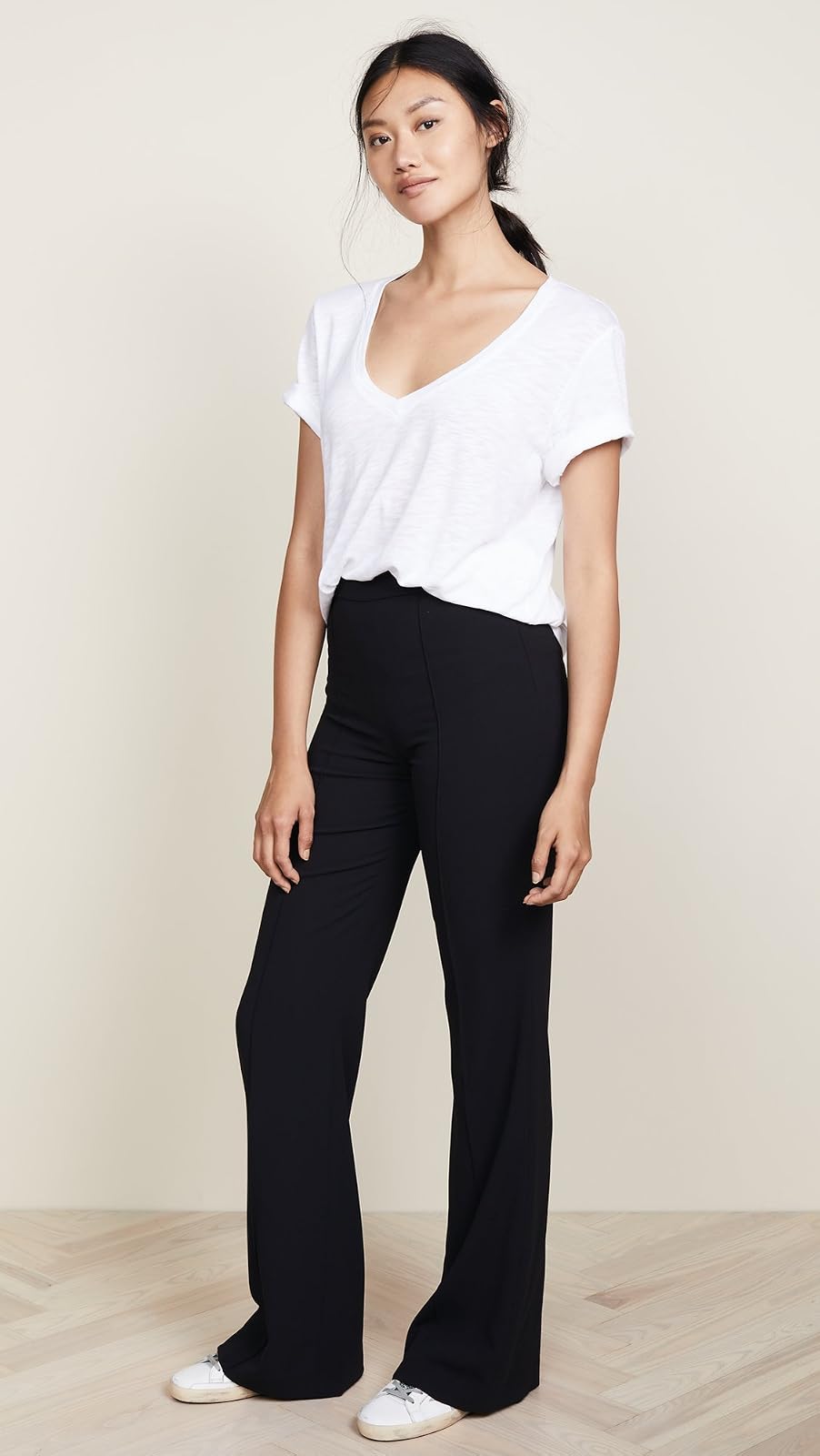 Splendid Playera de Manga Corta con Cuello en V. Camiseta para Mujer