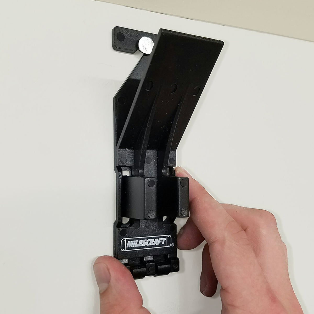 Milescraft 1401 Crownhangers, Black