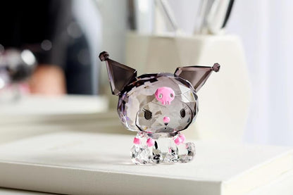Enesco FACETS Sanrio Kuromi Figura en Miniatura sentada, 1.8 Pulgadas, Multicolor