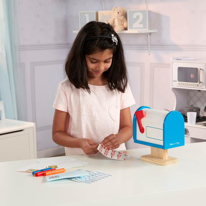 Melissa & Doug Mi propio juego de actividades de buzón de madera y juguete educativo
