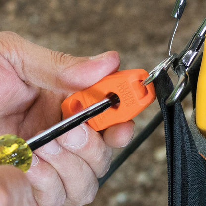 Klein Tools 80038 - Kit de herramientas para mochila, mochila Tradesman Pro, bolsas de herramientas con cierre y magnetizador, 4 piezas