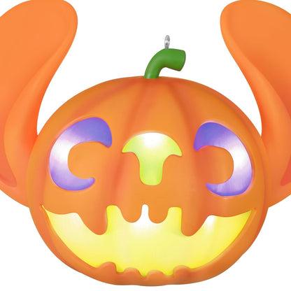 Hallmark - Adorno de Halloween 2025, Disney Lilo & Stitch Spooky Stitch Jack-o'-Lantern con luz, Regalos para Fans de Disney
