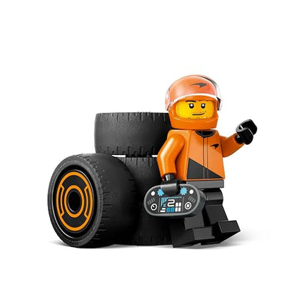 LEGO® City Piloto de F1® con Auto McLaren Juguete de construcción de minivehículo, Juego de Carreras con minifigura para niños y niñas Desde 6 años, Regalo Divertido 60442