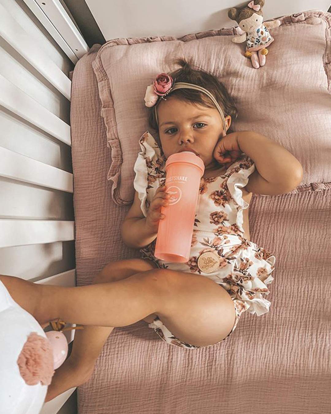 Twistshake Biberón Anticólicos de 330 ml | Tetina de Silicona Similar al Pecho | Mamila de Flujo Rápido 4+ Meses | Hecho de Plástico Libre de BPA | Ideal para Lactancia Normal| Piezas Intercambiables